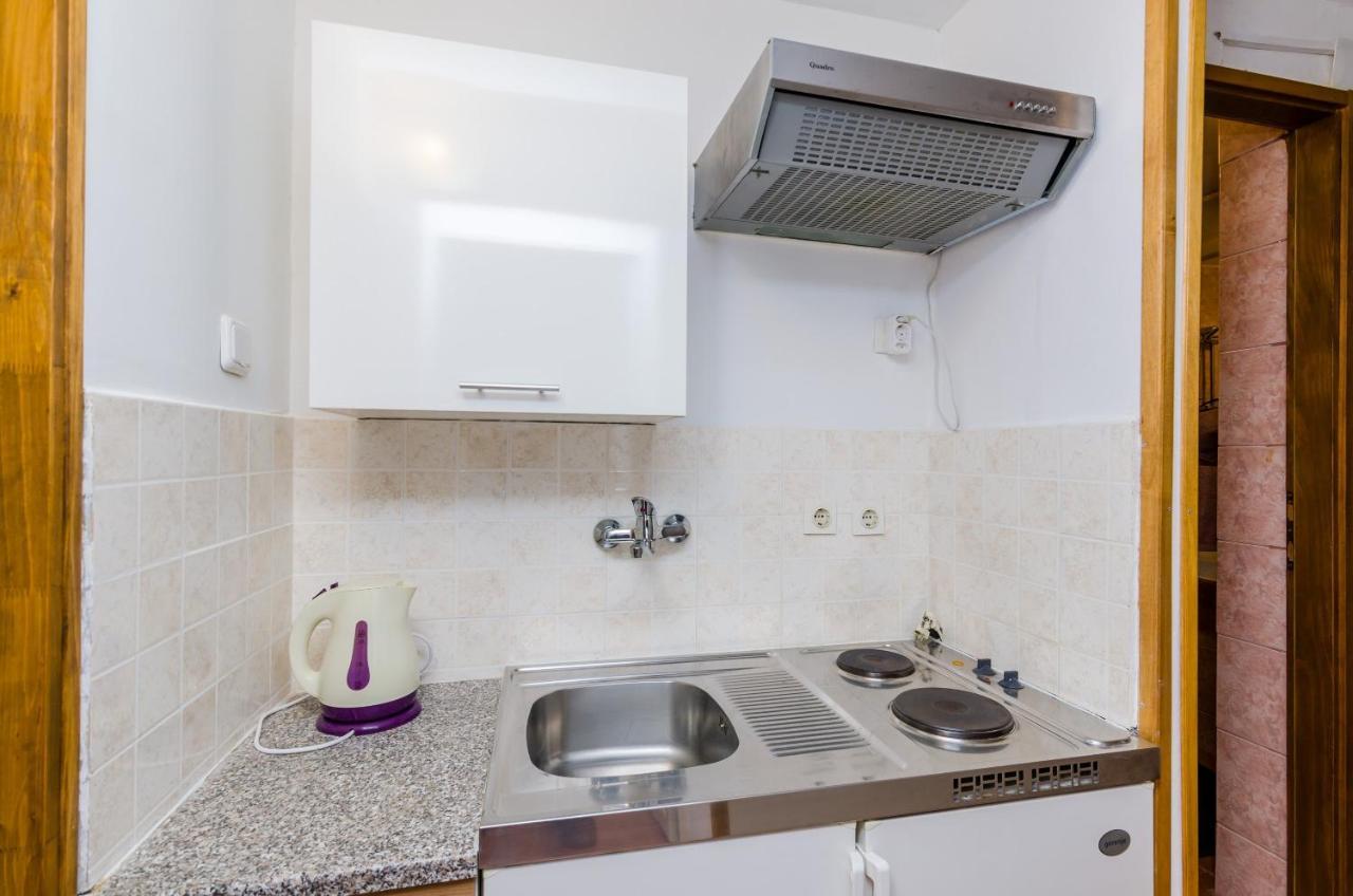 & Mihajica Guesthouset 3*